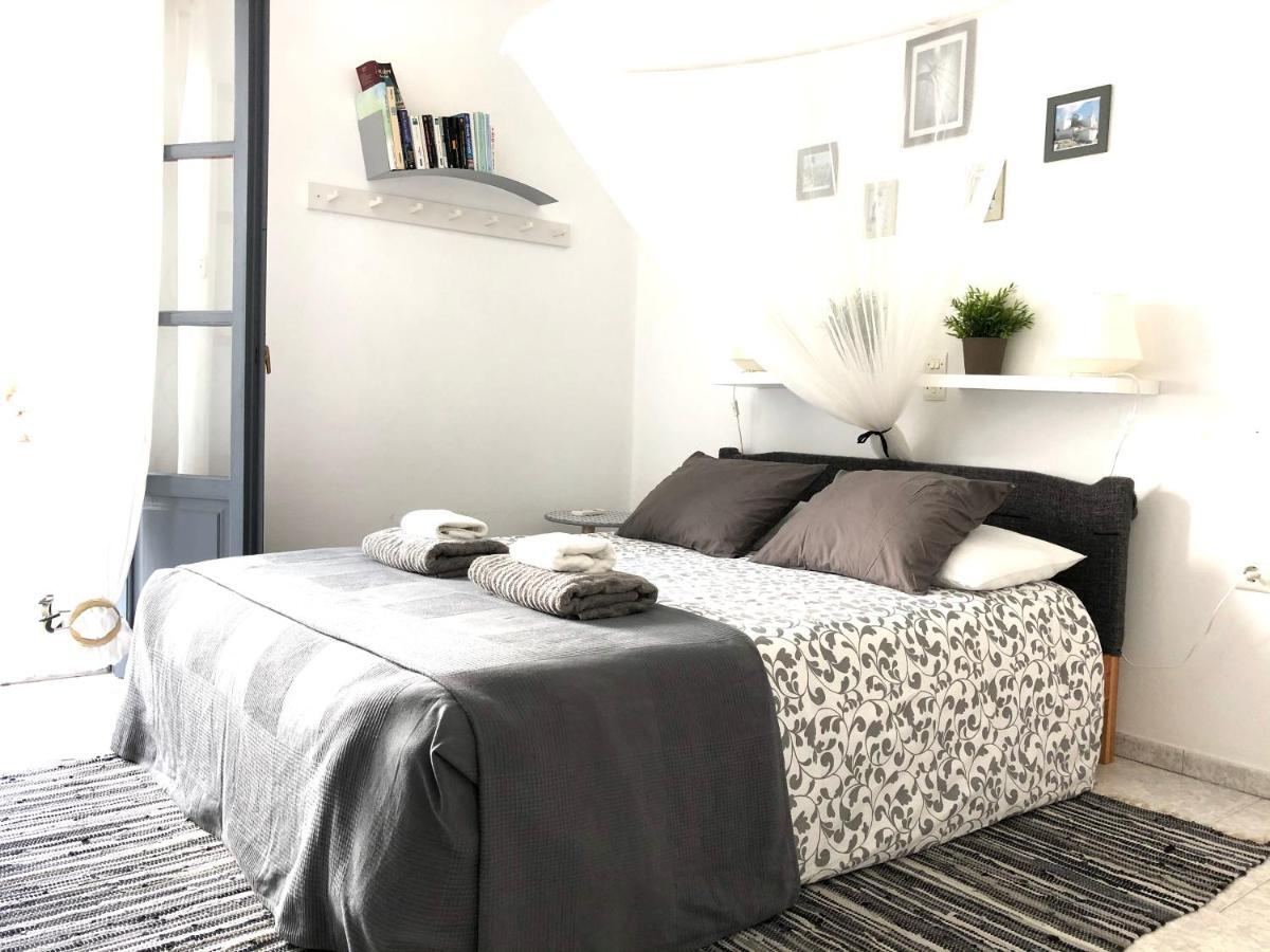 Olympian-apartments Apartment *