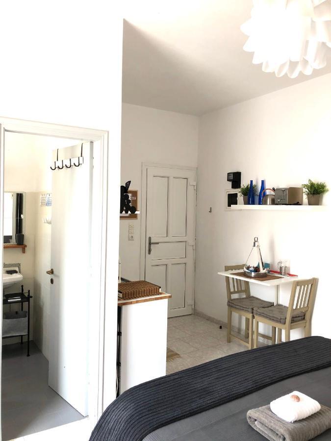 Olympian-apartments Apartment *